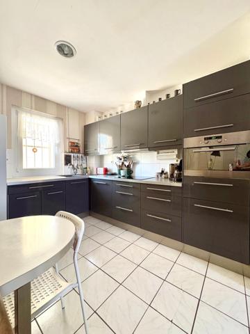 Maison de caractère avec jardin, garage et atelier – Un véritable coup de cœur !