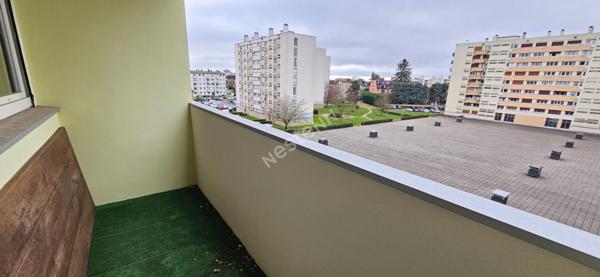 Appartement T3 à Chalon Sur Saône avec balcon, garage et cave