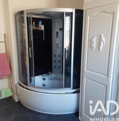 Location appartement 2 pièces 79 m² Saint-Gilles