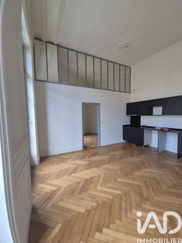 Location appartement 2 pièces 45 m² Nîmes