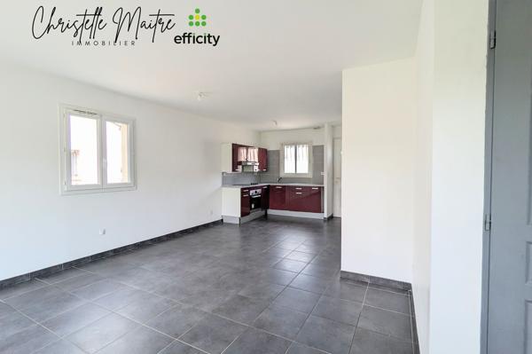 Maison
         4 pièces
        - 77 m² Exclusivité 239 000 € *