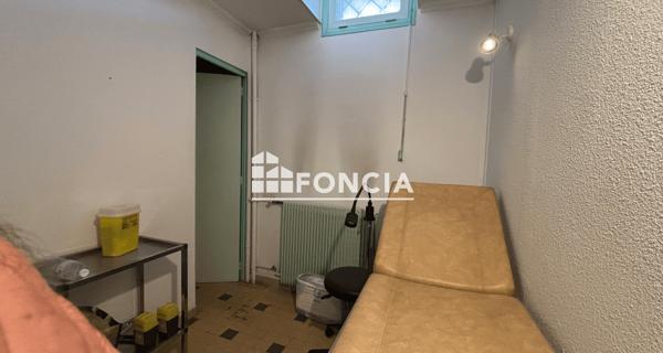 À vendre Local commercial 45 m² - Toulon 83200