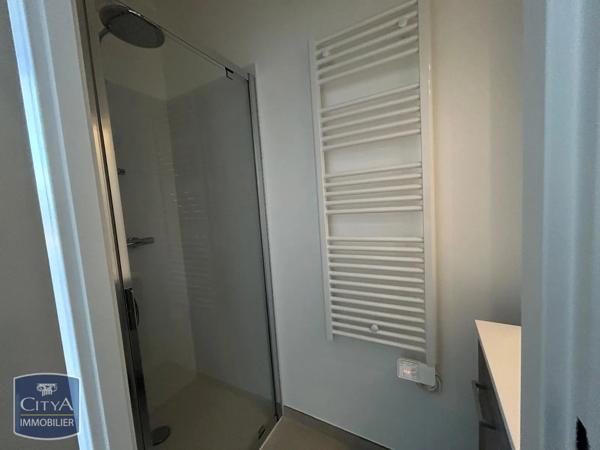 Appartement à louer 4 pièces 95.78m² Caen (14000)