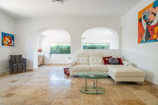 Maison La Ciotat de 6 pièces de 165.57 m² composée d'une maison principale plus une maison T2 plus un Studio