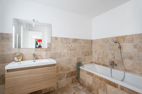 Maison La Ciotat de 6 pièces de 165.57 m² composée d'une maison principale plus une maison T2 plus un Studio