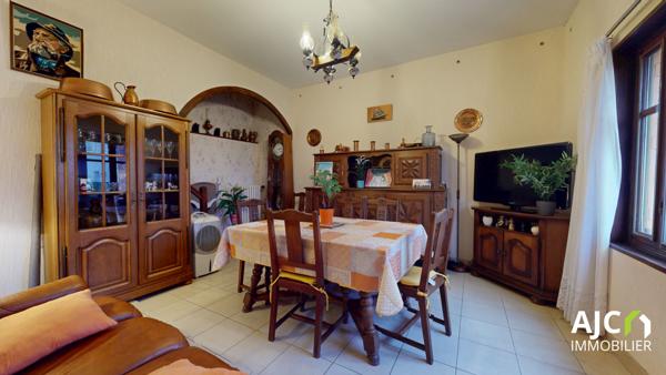 Savonnières (37510) Maison avec cour et jardin suspendu