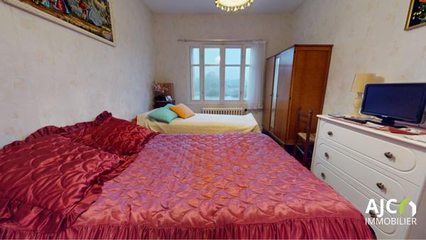 Savonnières (37510) Maison avec cour et jardin suspendu