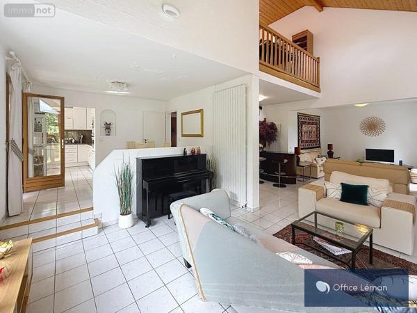 Maison à vendre à Prévessin-Moëns dans l'Ain (01280), ref : 01047-762