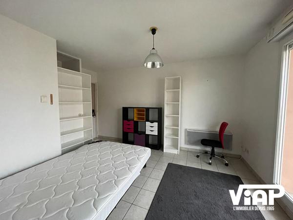 STUDIO MEUBLE PROCHE PLACE DES CARMES , Limoges