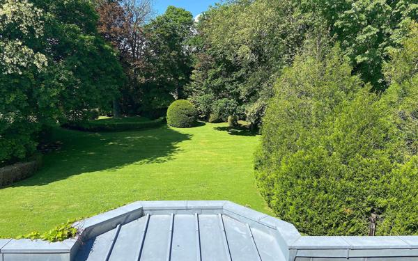 Maison à vendre    11 pièces • 263 m2 Venarey-les-Laumes