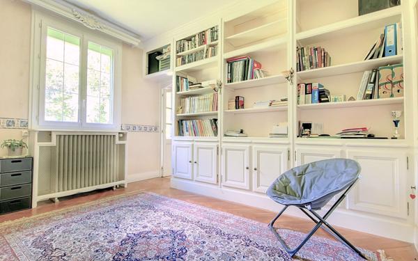 Maison à vendre    11 pièces • 263 m2 Venarey-les-Laumes