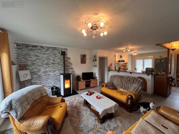 Maison à vendre à Gennes dans le Maine-et-Loire (49350), ref : 49107-1136