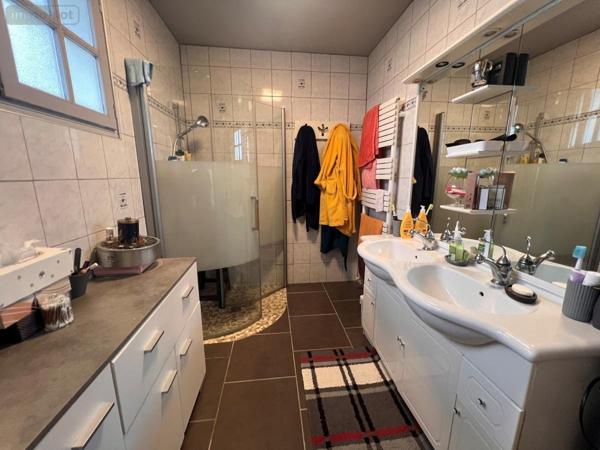 Maison à vendre à Gennes dans le Maine-et-Loire (49350), ref : 49107-1136