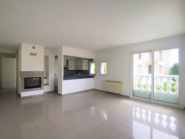 NICE NORD : 2 PIECES DANS PETITE COPROPRIETE TYPE VILLA