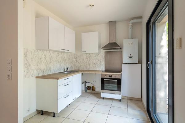 Saint Rambert - Appartement RDJ 75 m² avec terrasse - 2 chambres