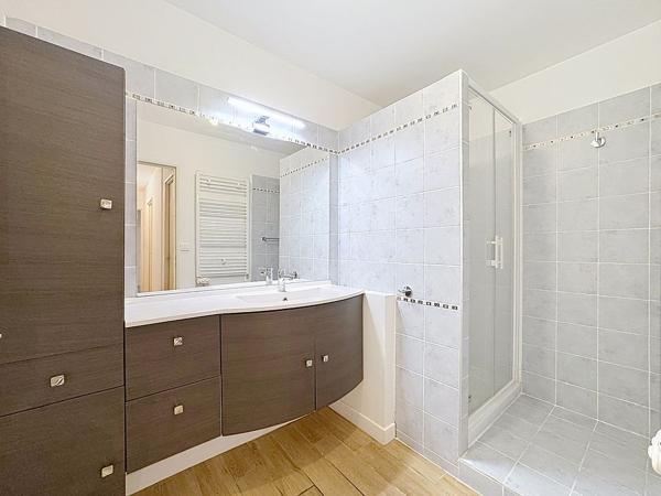 Exclusivité ERA du Comté d'Aix - Appartement 3 pièces à Aix-en-Provence - Gambetta