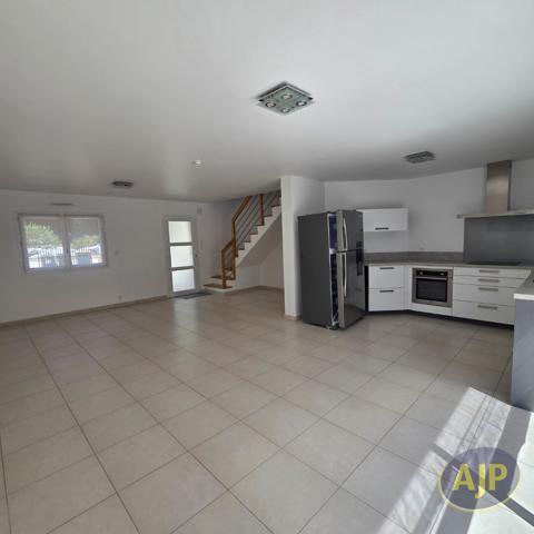 Maison à vendre Guidel - 4 pièces, 105m² avec 3 chambre(s) à 399 700€ - AJP Immobilier Vannes