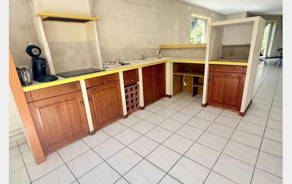 Vente Villa + piscine + jardin à rafraîchir Beaumes-de-venise   