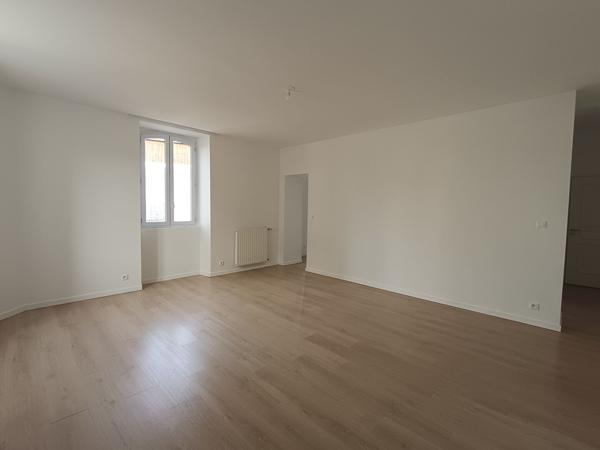Location appartement 3 pièce(s) 78 m²