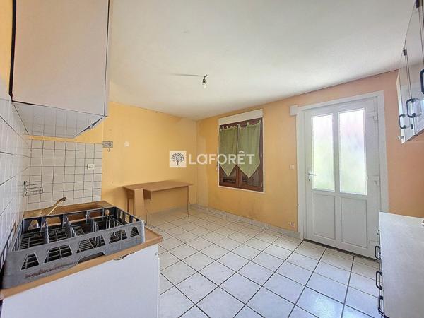 Achat maison près de CHAUNY - 9 pièce(s) - 237 m² - 249 900 €