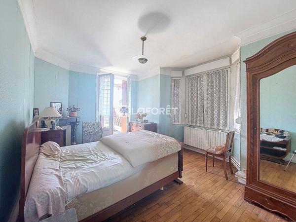 Achat maison près de CHAUNY - 9 pièce(s) - 237 m² - 249 900 €