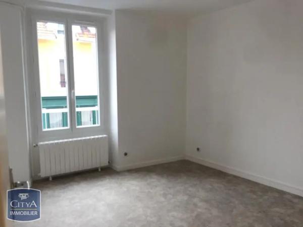 Appartement à louer 2 pièces 59.47m² Corbeil-Essonnes (91100)
