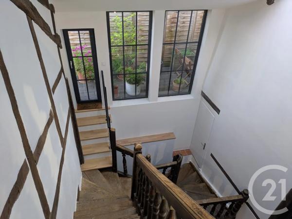Appartement F3 à vendre  3 pièces - 54,75 m 2   BOURG EN BRESSE  - 01