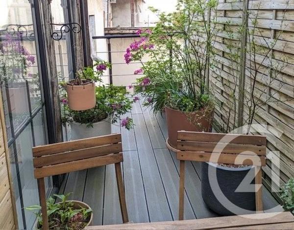 Appartement F3 à vendre  3 pièces - 54,75 m 2   BOURG EN BRESSE  - 01