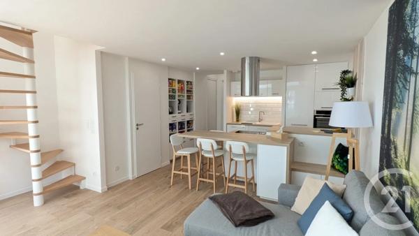 Appartement F3 à vendre  3 pièces - 54,75 m 2   BOURG EN BRESSE  - 01