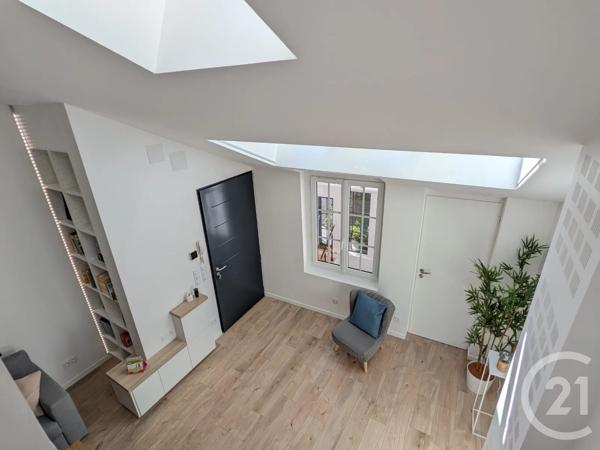 Appartement F3 à vendre  3 pièces - 54,75 m 2   BOURG EN BRESSE  - 01