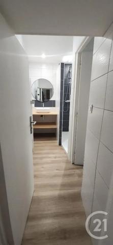 Appartement F4 à vendre  4 pièces - 79,31 m 2   AURILLAC  - 15