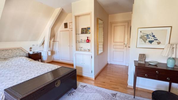 VASTE DEMEURE A VENDRE ROMORANTIN