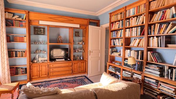 VASTE DEMEURE A VENDRE ROMORANTIN