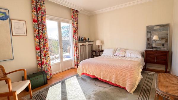 VASTE DEMEURE A VENDRE ROMORANTIN