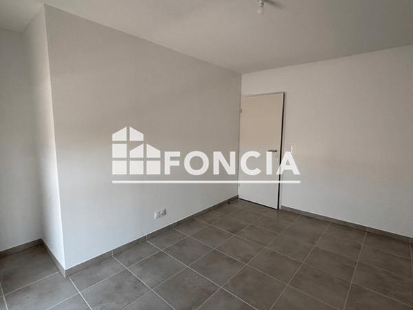 Location Appartement 3 pièces 62 m² - 8, 10 RUE DE L'ANCIEN VELODROME Nimes 30000