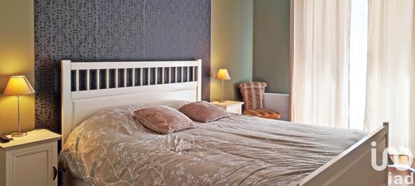 Maison de village 9 pièces de 225 m² à Verdille (16140)