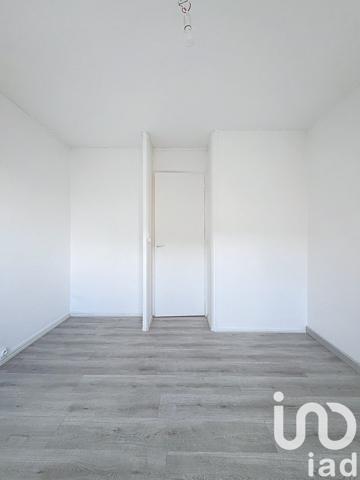 Appartement 3 pièces de 66 m² à Elbeuf (76500)