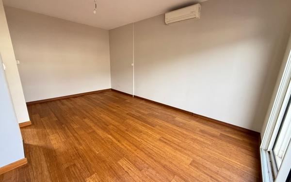 Maison à vendre    5 pièces • 122 m2 Saint-Denis