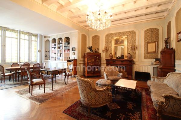 EXCEPTIONNEL ET RARE - APPARTEMENT BOURGEOIS - QUARTIER LONGCHAMP
