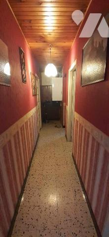 Maison de plain pied comprenant :
Une entrée, un cellier, un séjour, une cuisine aménagée mais...