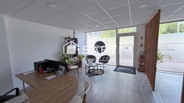 Local premium sur axe ultra passant - 103m2+park