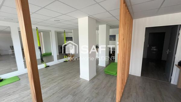 Local premium sur axe ultra passant - 103m2+park