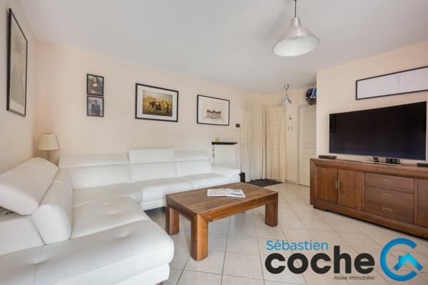 T3 contemporain Décines-Charpieu