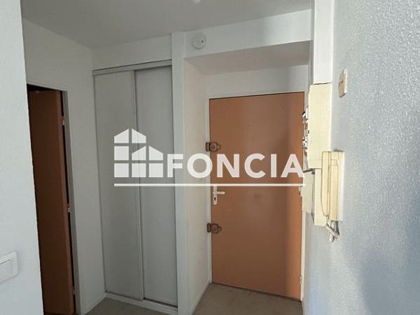 Location Studio 21 m² - 5 BIS RUE JEAN JAURES Poitiers 86000