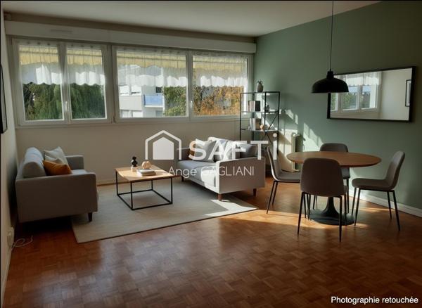 Un appartement lumineux à l’entrée du Centre-Ville