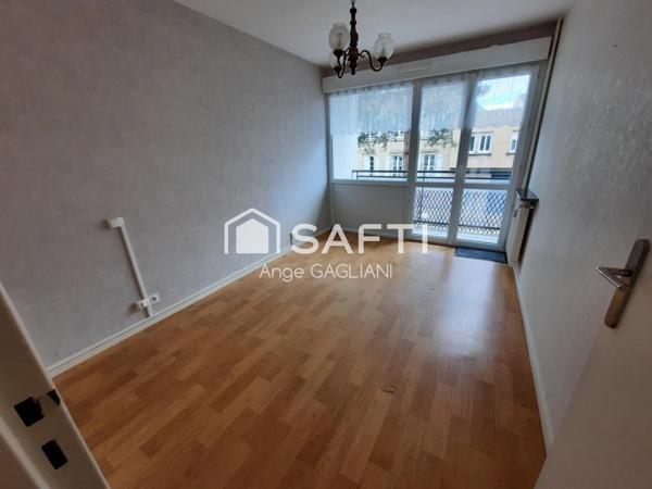 Un appartement lumineux à l’entrée du Centre-Ville