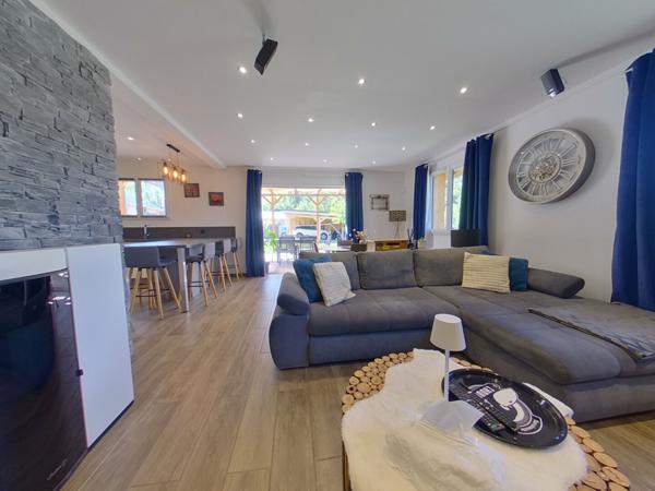 04400 BARCELONNETTE MAISON DE PLAIN PIED - Proche centre - Très bonnes performances énergétiques