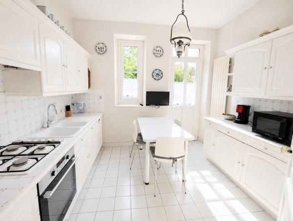 Maison à MELUN, 77000 - 9 pièces 165m²