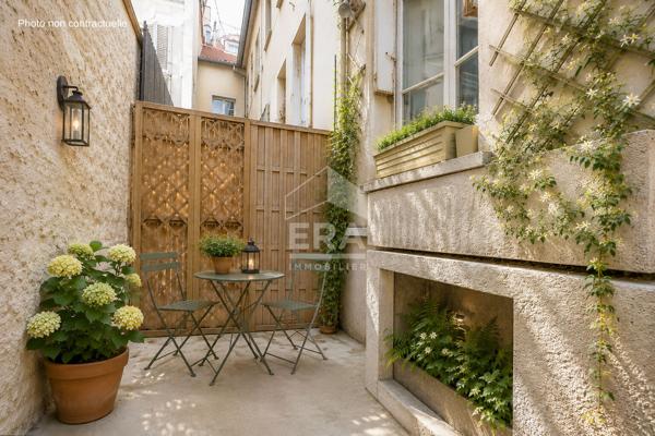 Au coeur des Batignolles - Maison de caractère à rénover | 84 m² Carrez / 108 m² au sol