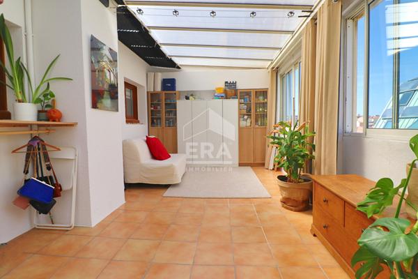 T2 DERNIER ÉTAGE TIMONE 48m² + 24m² LOGGIA + BALCON 11m² ? SUD ? RÉNOVÉ